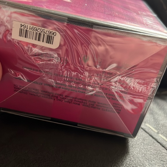 Sealed Victoria’s Secret - Bombshell Passion 1.7oz NIB - Eau De Parfum - Picture 3 of 3